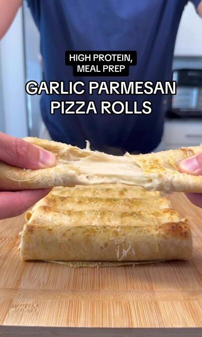 Garlic Parmesan Pizza Rolls